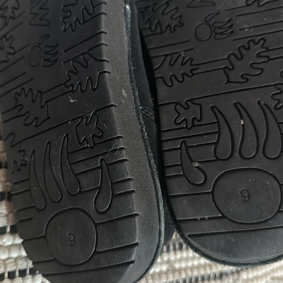 Boots - Picture 10 of 15